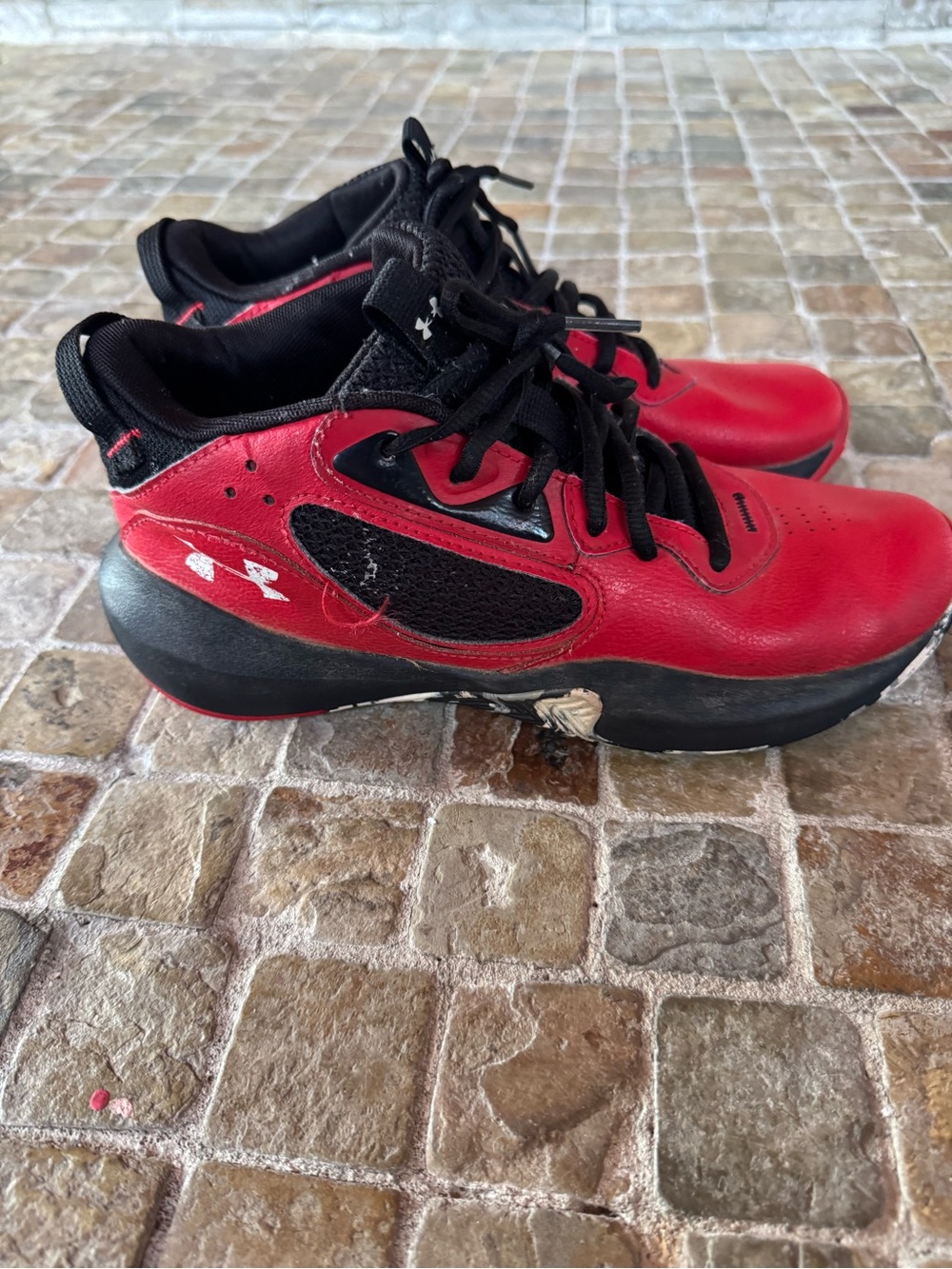 Under Armour Red and Black Athletic Basketball Shoes - Picture 3 of 9